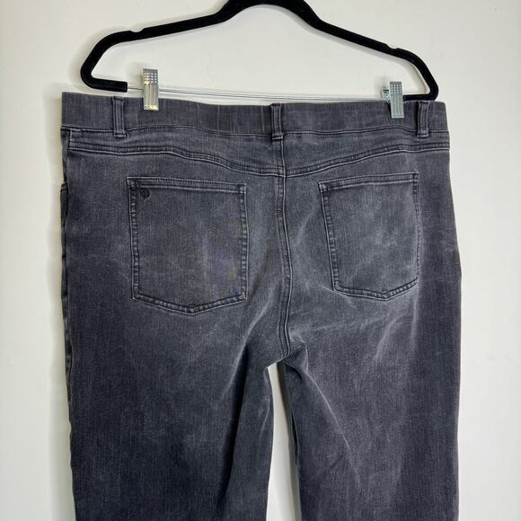 Betabrand Black Pull on Straight Boot Cut Jeans 2XL - Picture 6 of 8